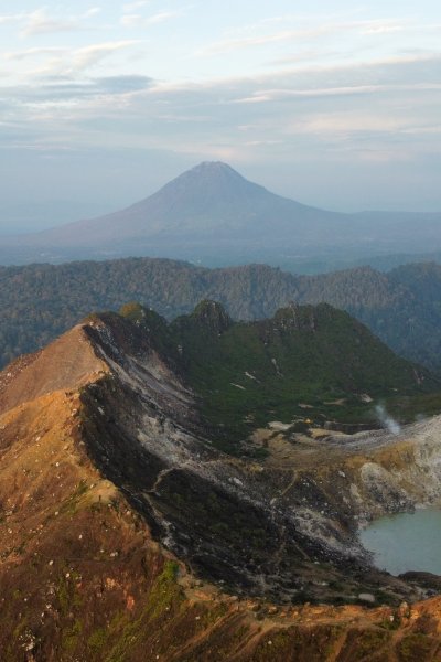 Flotte vulkaner Indonesien